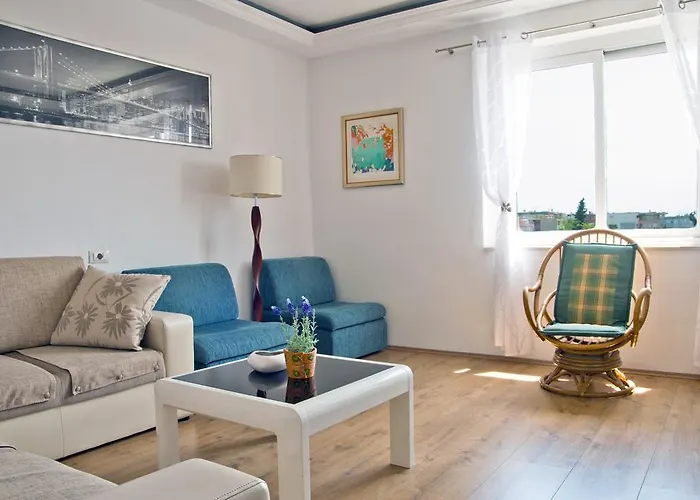 Port View-5 Min From Center Apartament Split