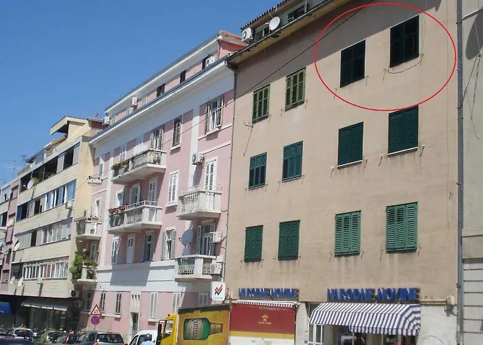 Port View-5 Min From Center