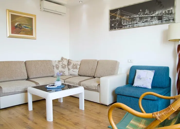 Apartament Port View-5 Min From Center Split