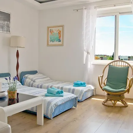 Apartment Port View-5 Min From Center Split