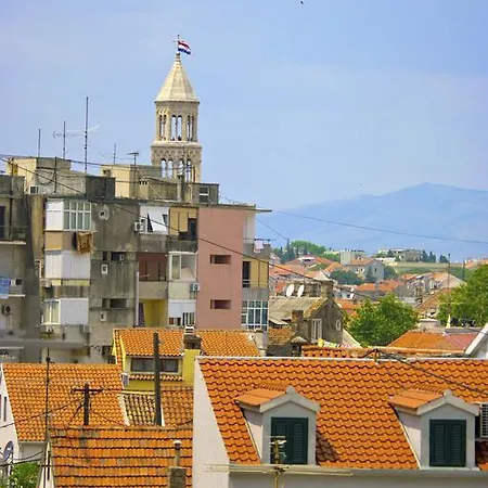 Apartment Port View-5 Min From Center Split